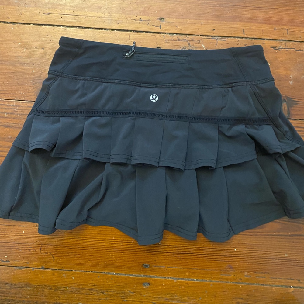 Lululemon tennis skirt size 4